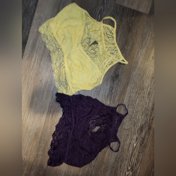 Lace is more bralette x2 - Picture 3 of 3